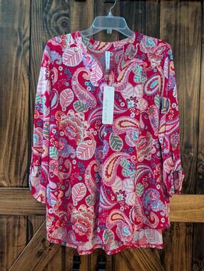 NWT Dear Scarlett Lizzy womens sz L pink paisley Wrinkle Free Easy Care Blouse